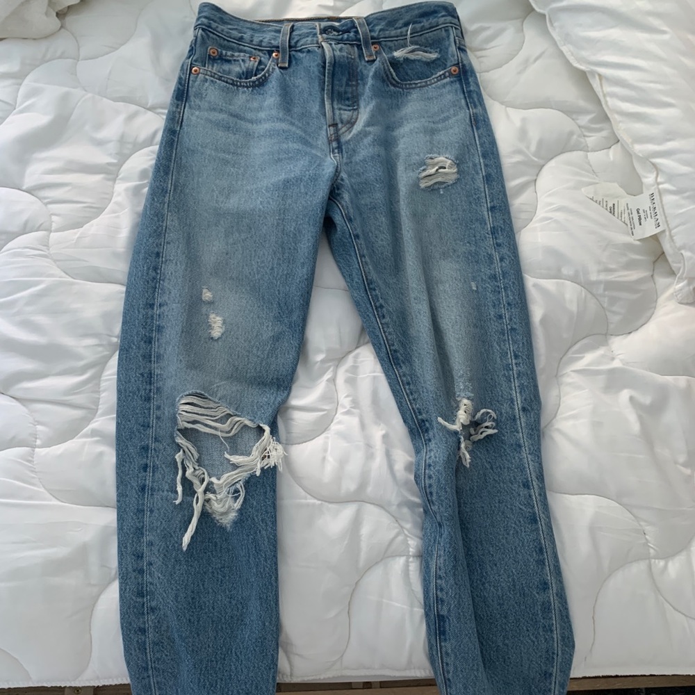 Levi’s wedgie jean